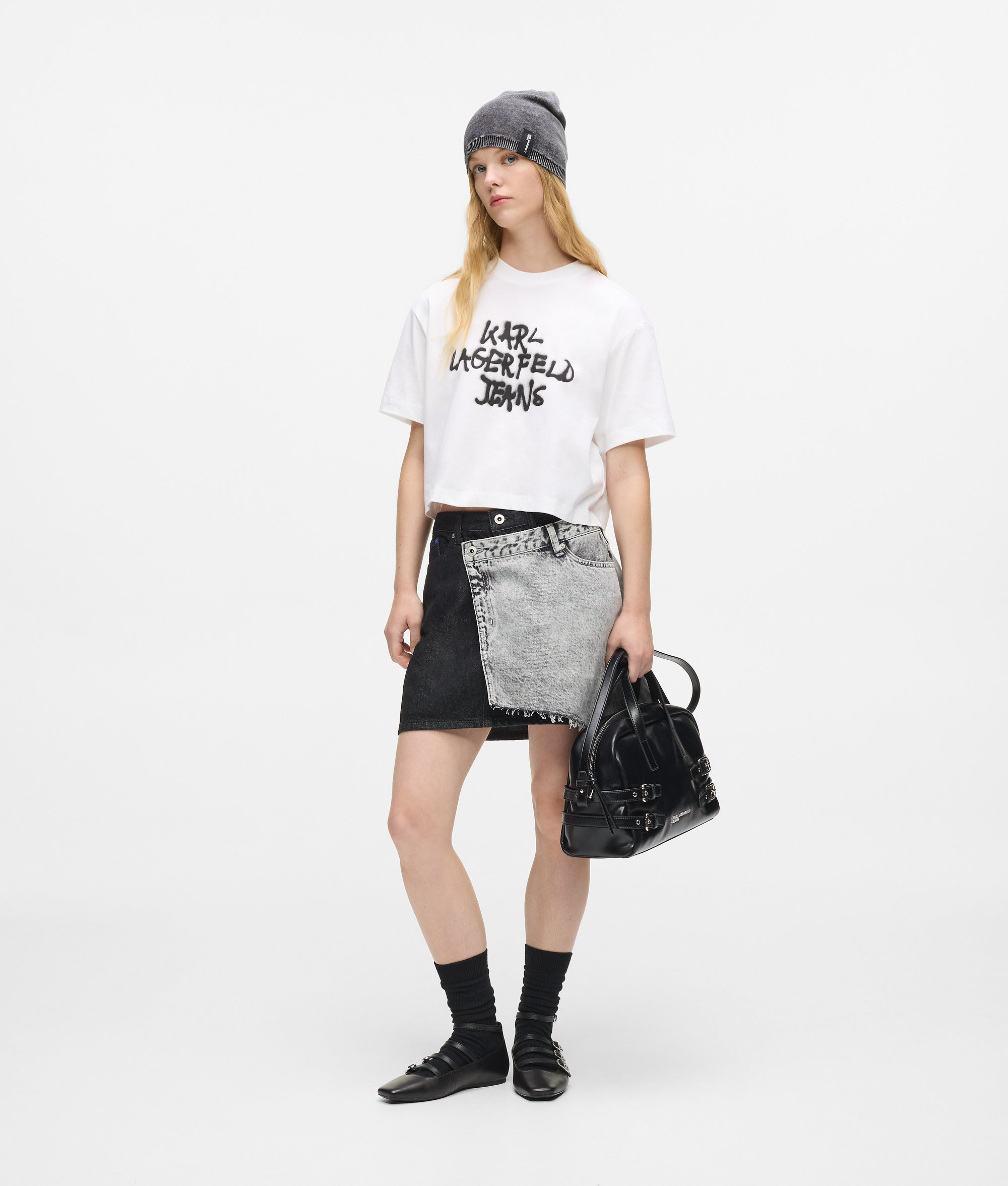 Cropped graffiti T-shirt - Image 4
